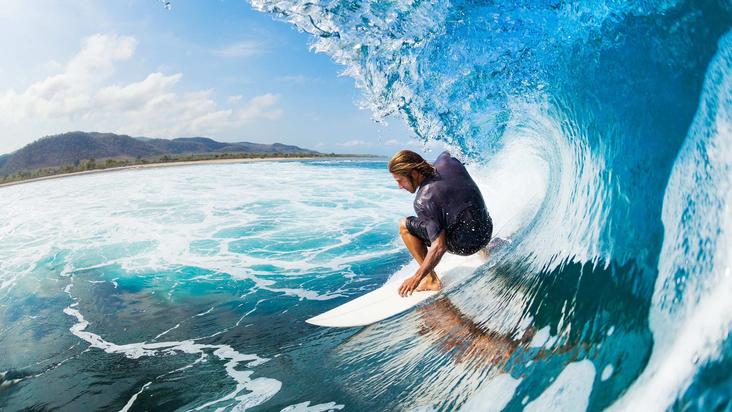 开云体育-利拉德时刻再现！季后赛之夜，他用一记绝杀证明何为超级巨星