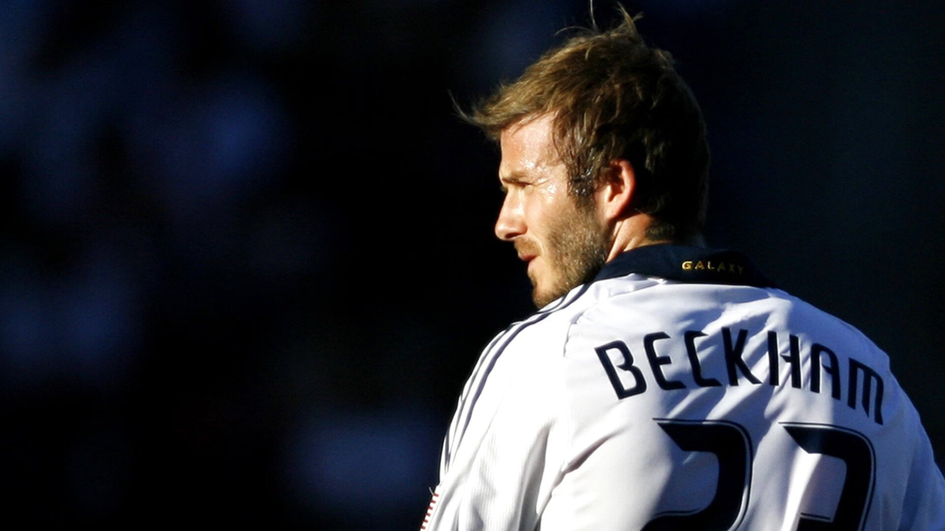 戈贝尔用实力证明自己，雄鹿争冠战胜出公牛