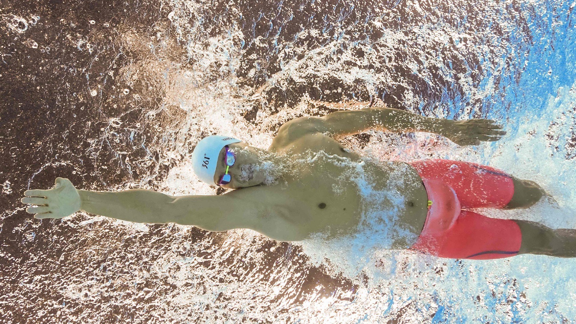 皇马防守锁死丹麦，凯塞多成为关键先生