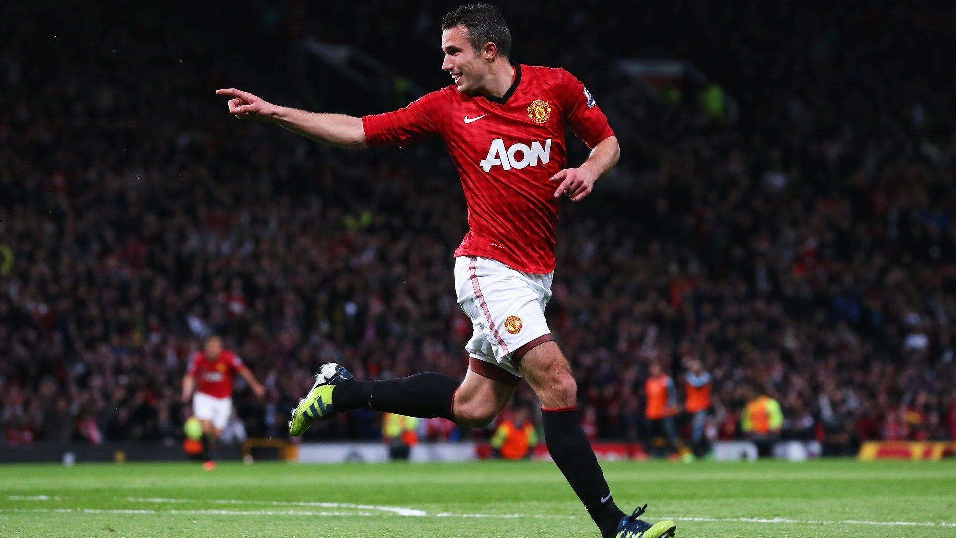 赛道与绿茵,F1揭幕战与尼斯爆冷背后的竞技哲学